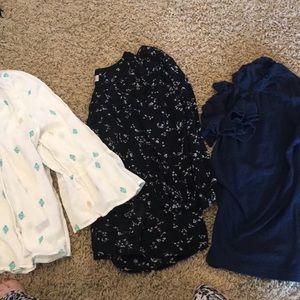 Lot of 3 flowy sleeve tops